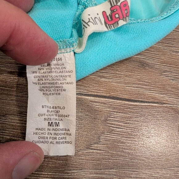 Bikini Lab Medium Top Large Bottom - Picture 3 of 5